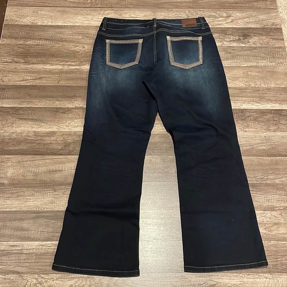 EUC Maurices Jeans. Size 15/16 Short